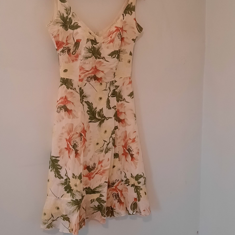 Flower Sundress, fall or summer!